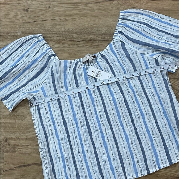 NWT Loft Cropped Peasant Top - Picture 10 of 10